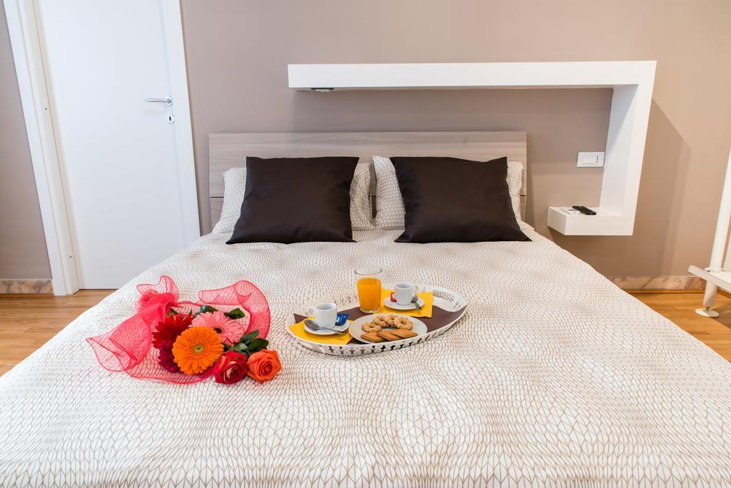 Bed and Breakfast Mirabilia Urbis Roma Экстерьер фото